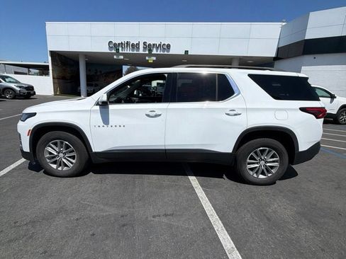 Used 2023 Chevrolet Traverse LT w/ Rear Camera Mirror Package AWD/4WD image 8