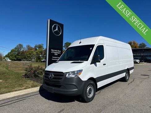 Used 2026 Mercedes-Benz Sprinter 2500 image 1