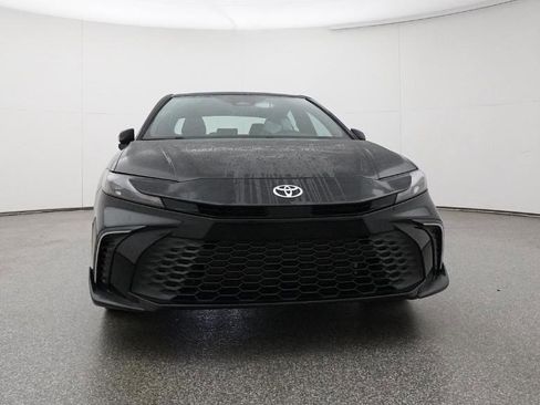 New 2026 Toyota Camry SE image 2