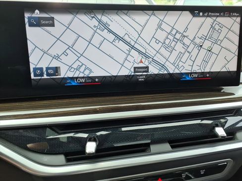 Used 2023 BMW X7 xDrive40i w/ Parking Assistance Package image 33