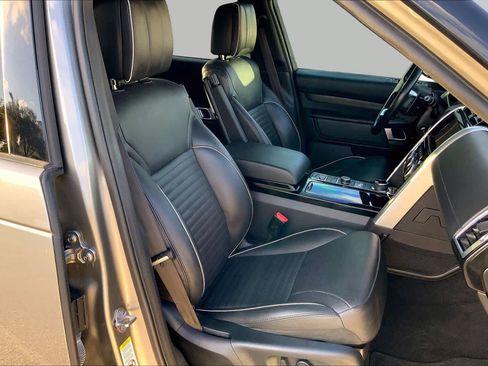 Used 2018 Land Rover Discovery HSE Luxury AWD/4WD image 8