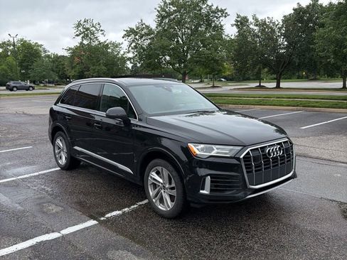 Used 2022 Audi Q7 3.0T Premium Plus w/ Premium Plus Package AWD/4WD image 8