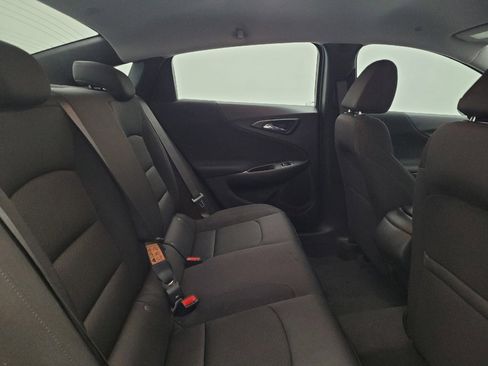 Used 2023 Chevrolet Malibu LS FWD image 19