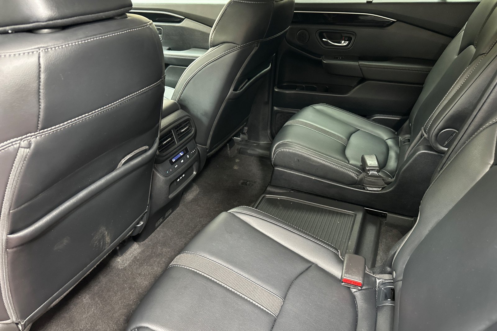 Used 2024 Honda Pilot EX-L image 16