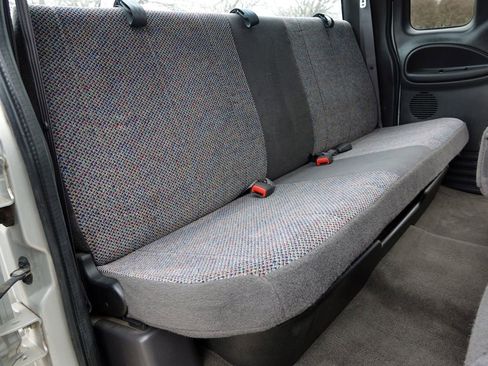 Used 2002 Dodge Ram 2500 Truck SLT image 11