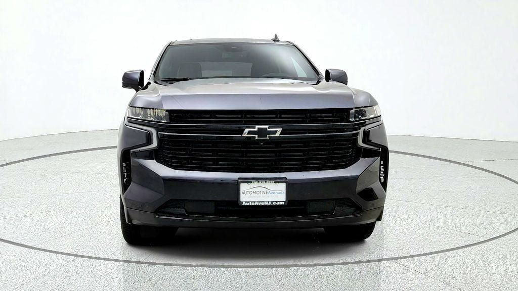 Used 2023 Chevrolet Suburban RST w/ Luxury Package AWD/4WD image 2