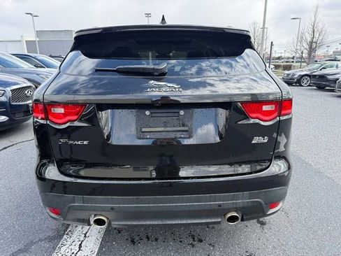 Used 2018 Jaguar F-PACE R-Sport image 12