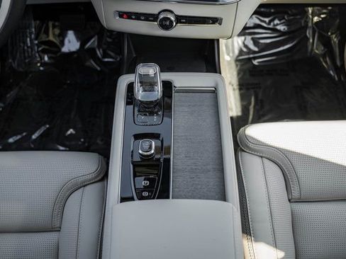 New 2026 Volvo XC90 B6 Ultra w/ Lounge Package image 26