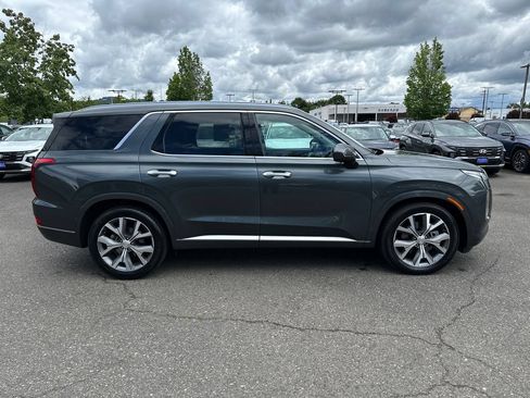 Used 2022 Hyundai Palisade Limited w/ Cargo Package AWD/4WD image 7