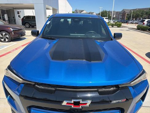 Used 2023 Chevrolet Colorado ZR2 w/ ZR2 Convenience Package III AWD/4WD image 13
