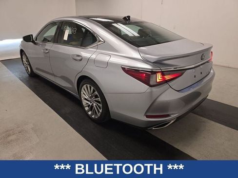 Used 2022 Lexus ES 350 Ultra Luxury w/ Accessory Package image 8