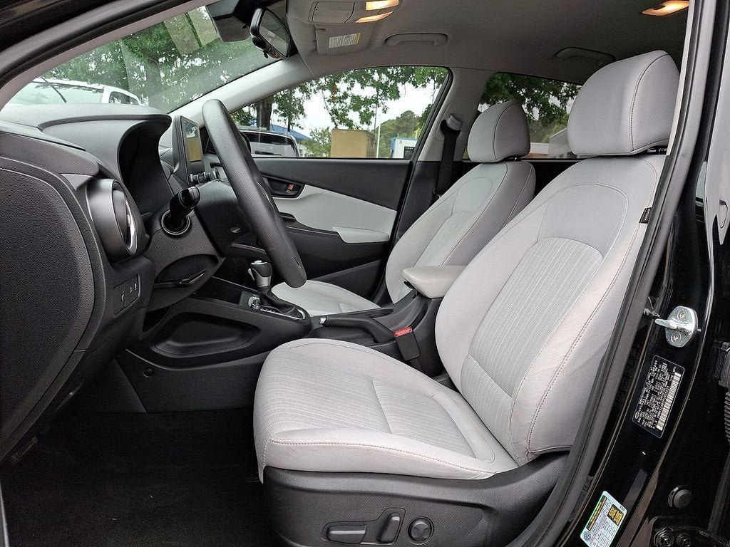 Used 2023 Hyundai Kona SEL w/ Cargo Package FWD image 13