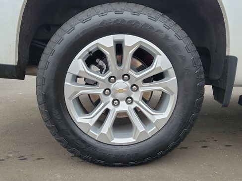 Used 2024 Chevrolet Silverado 1500 LTZ image 5