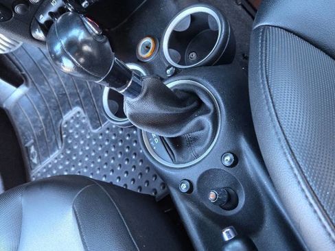 Used 2011 MINI Cooper S image 33