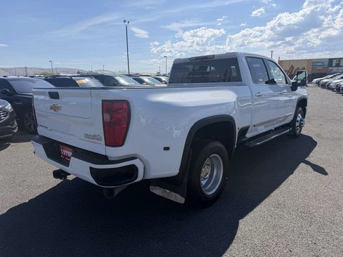 Used 2024 Chevrolet Silverado 3500 High Country w/ High Country Premium Package AWD/4WD image 5