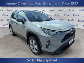 Used 2020 Toyota RAV4 XLE w/ Convenience Package AWD/4WD video 1