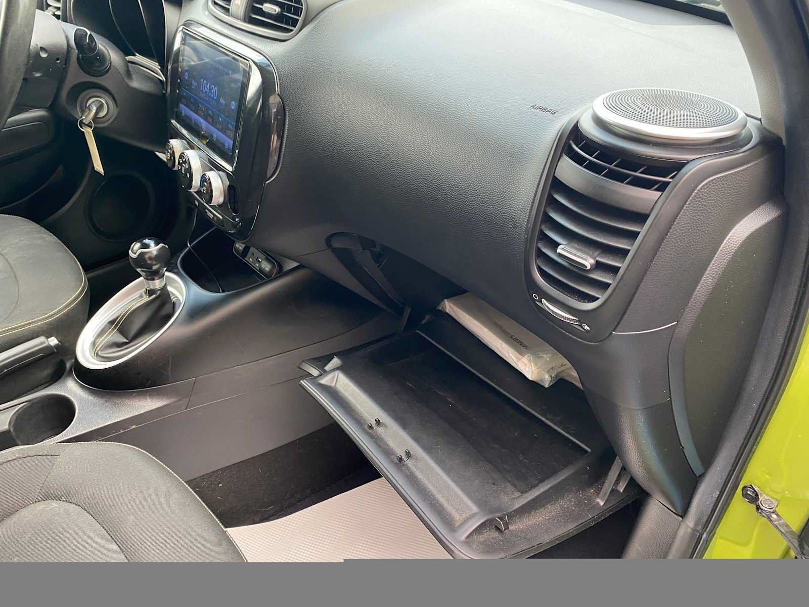 Used 2016 Kia Soul + FWD image 22