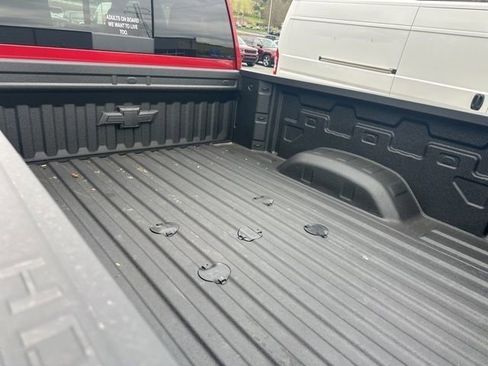 Used 2025 Chevrolet Silverado 2500 LTZ w/ LTZ Plus Package image 16