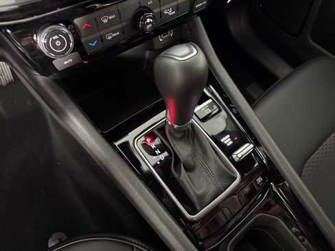 New 2026 Jeep Compass Latitude image 26