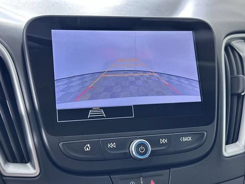 Used 2025 Chevrolet Malibu LT FWD image 15