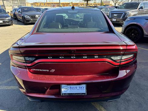 Used 2018 Dodge Charger GT image 6