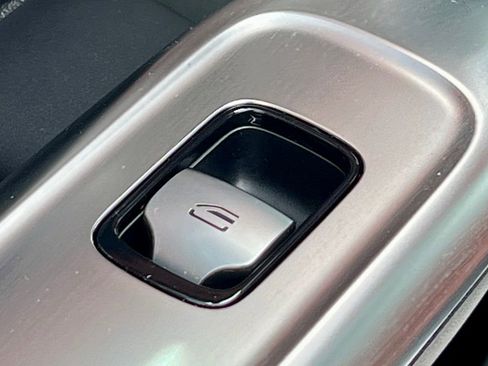 Certified 2026 Mercedes-Benz C 300 4MATIC Sedan image 37