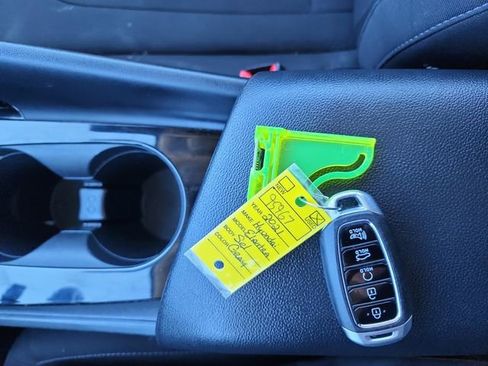 Used 2021 Hyundai Elantra SEL w/ Convenience Package image 30