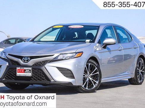 Certified 2019 Toyota Camry SE image 1