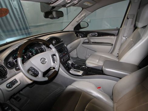 Used 2015 Buick Enclave Leather image 2