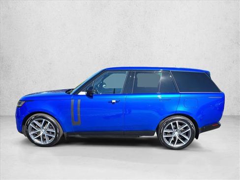 New 2025 Land Rover Range Rover SE image 8