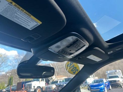 Used 2018 Jeep Grand Cherokee Limited image 20