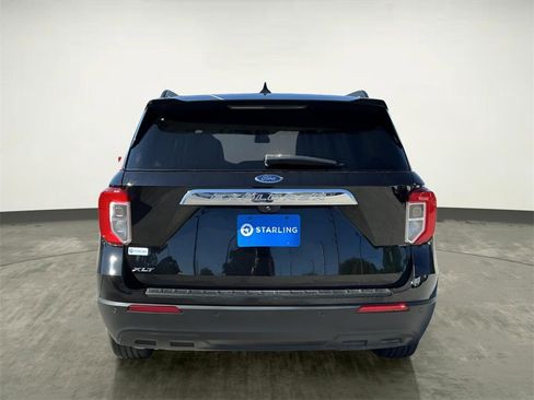 Certified 2022 Ford Explorer XLT image 7