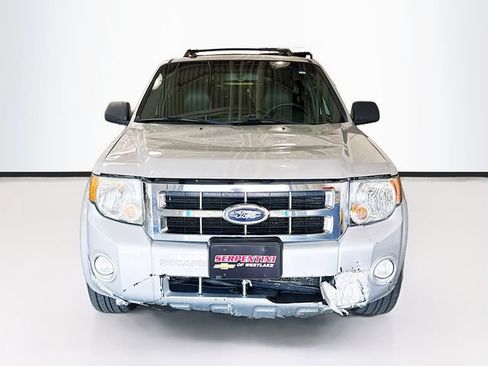 Used 2012 Ford Escape XLT AWD/4WD image 4