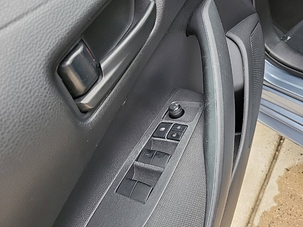 Used 2024 Toyota Corolla LE FWD image 28