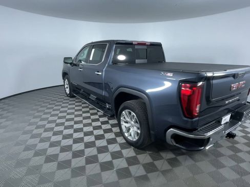 Used 2022 GMC Sierra 1500 SLT w/ SLT Premium Plus Package image 7