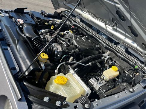 Used 2017 Jeep Wrangler Unlimited Sport w/ Quick Order Package 24S image 35