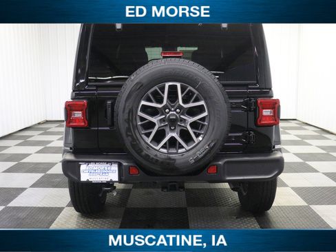 New 2024 Jeep Wrangler Sahara image 26