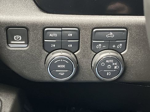 Certified 2024 Chevrolet Silverado 1500 RST w/ Convenience Package II image 17