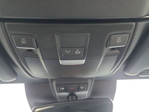 Used 2017 Mercedes-Benz C 300 4MATIC Cabriolet image 37