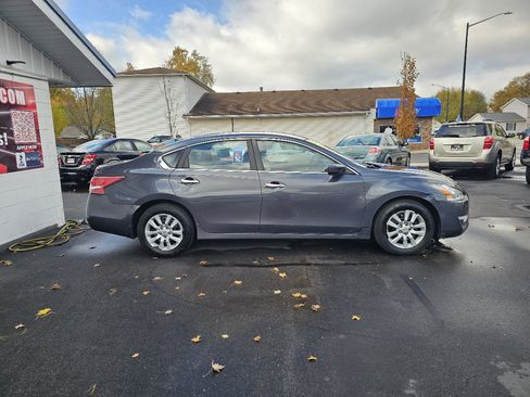 Used 2013 Nissan Altima 2.5 S image 11