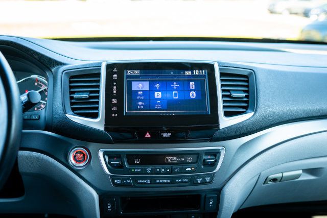 Used 2017 Honda Pilot EX-L image 7