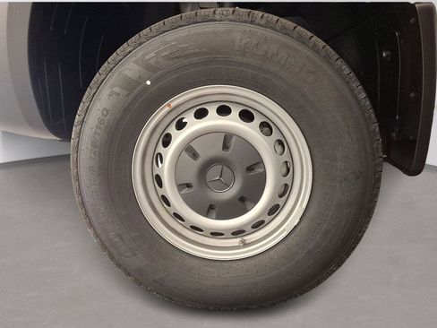 New 2025 Mercedes-Benz Sprinter 144 Cargo image 7