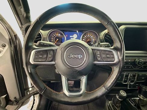 Used 2021 Jeep Wrangler Unlimited Sahara AWD/4WD image 10