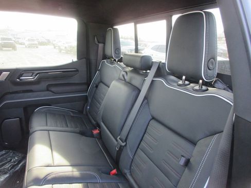 New 2026 GMC Sierra 1500 AT4X AWD/4WD image 13