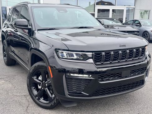New 2026 Jeep Grand Cherokee Limited w/ Limited Altitude Package AWD/4WD image 1