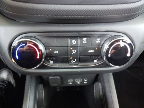 Used 2023 Chevrolet TrailBlazer LT AWD/4WD image 23