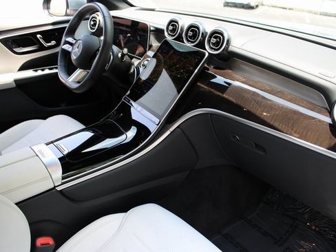 Used 2025 Mercedes-Benz GLC 350e GLC 350e 4MATICﾮ w/ AMG Line image 13