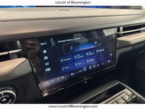 Used 2025 Lincoln Navigator L Reserve image 39