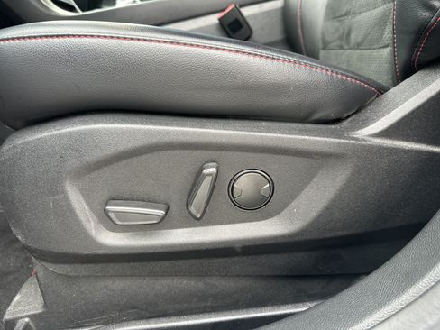 Used 2024 Ford Edge ST-Line AWD/4WD image 13