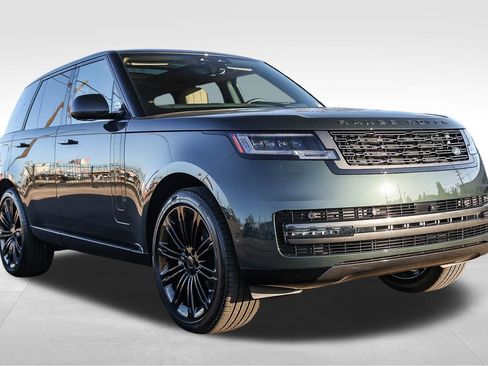 New 2026 Land Rover Range Rover SE image 3